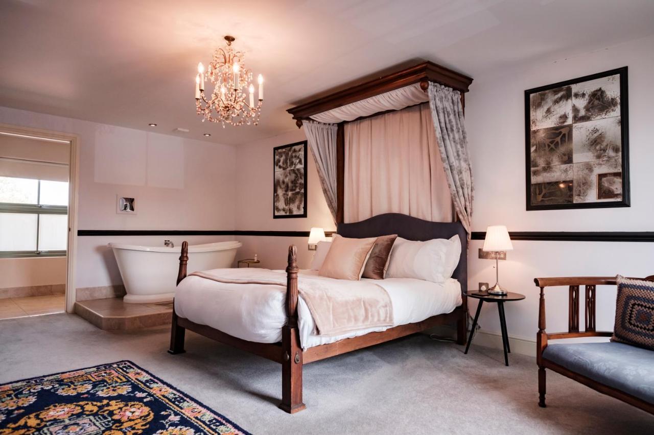 The Bower Inn Bridgwater Extérieur photo A room at the hotel