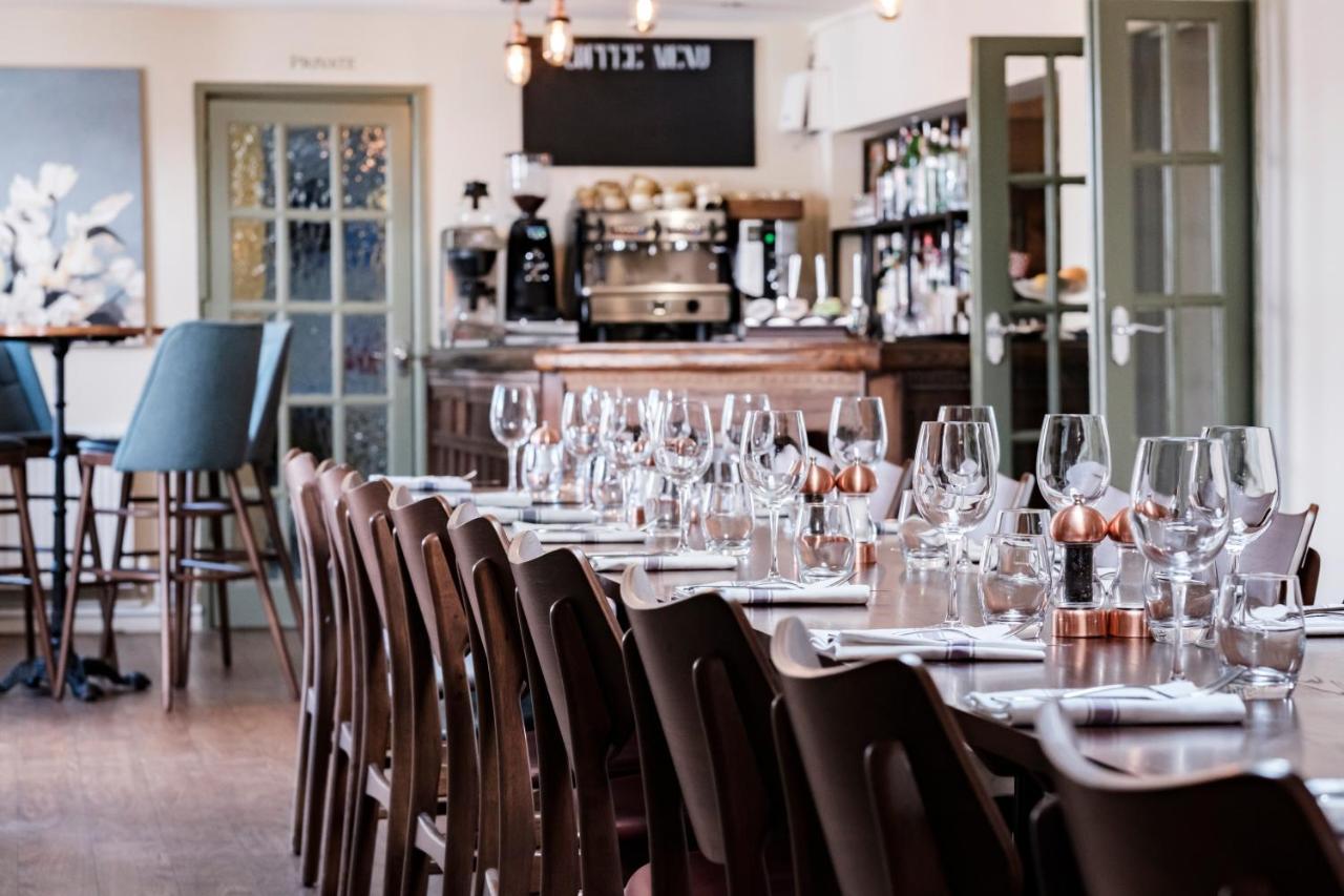 The Bower Inn Bridgwater Extérieur photo Restaurant AOC